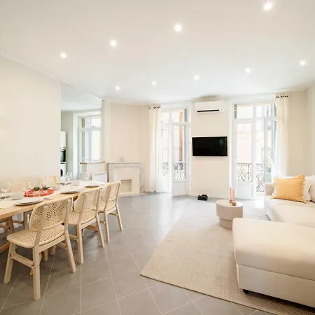 Quiet And Luxurious - Center - 2br 6p Appartement *