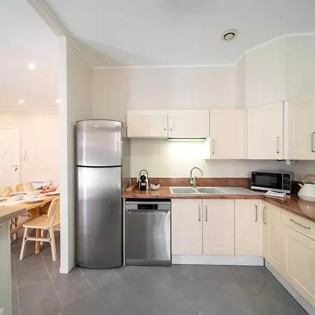 Quiet And Luxurious - Center - 2br 6p